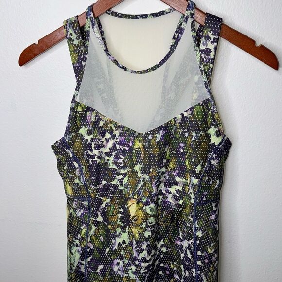 Lululemon Running in The City Mesh Tank Top Size 6 - Picture 3 of 8